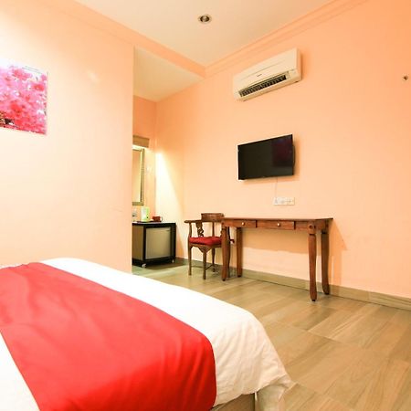 Ombak Inn Chalet Kampung Teluk Nipah Exterior foto