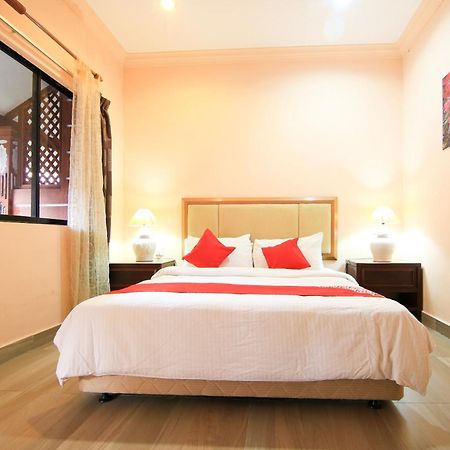 Ombak Inn Chalet Kampung Teluk Nipah Exterior foto