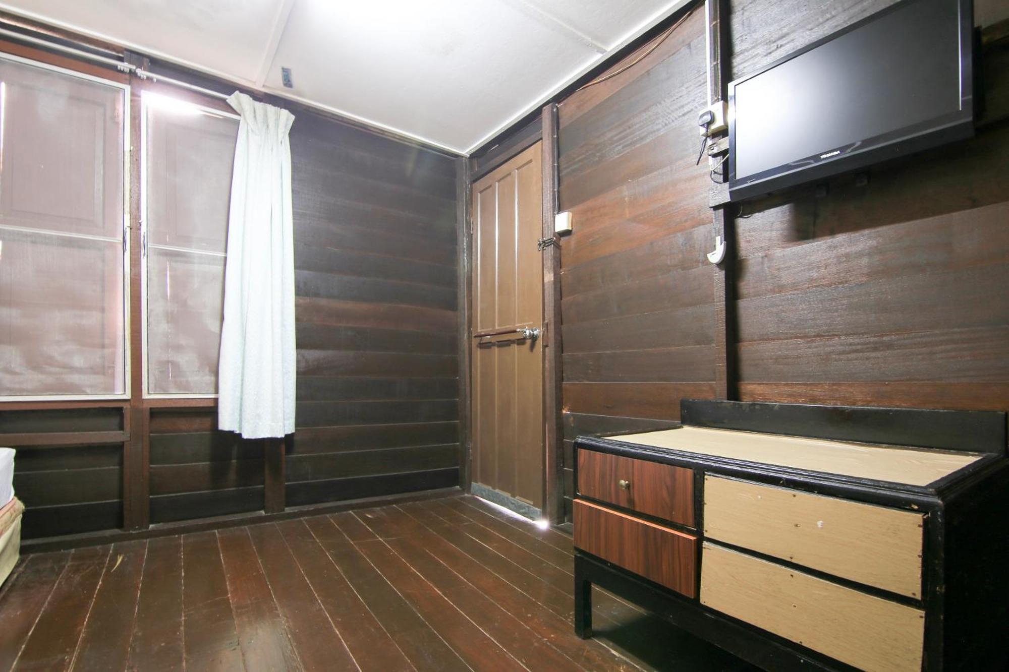 Ombak Inn Chalet Kampung Teluk Nipah Exterior foto