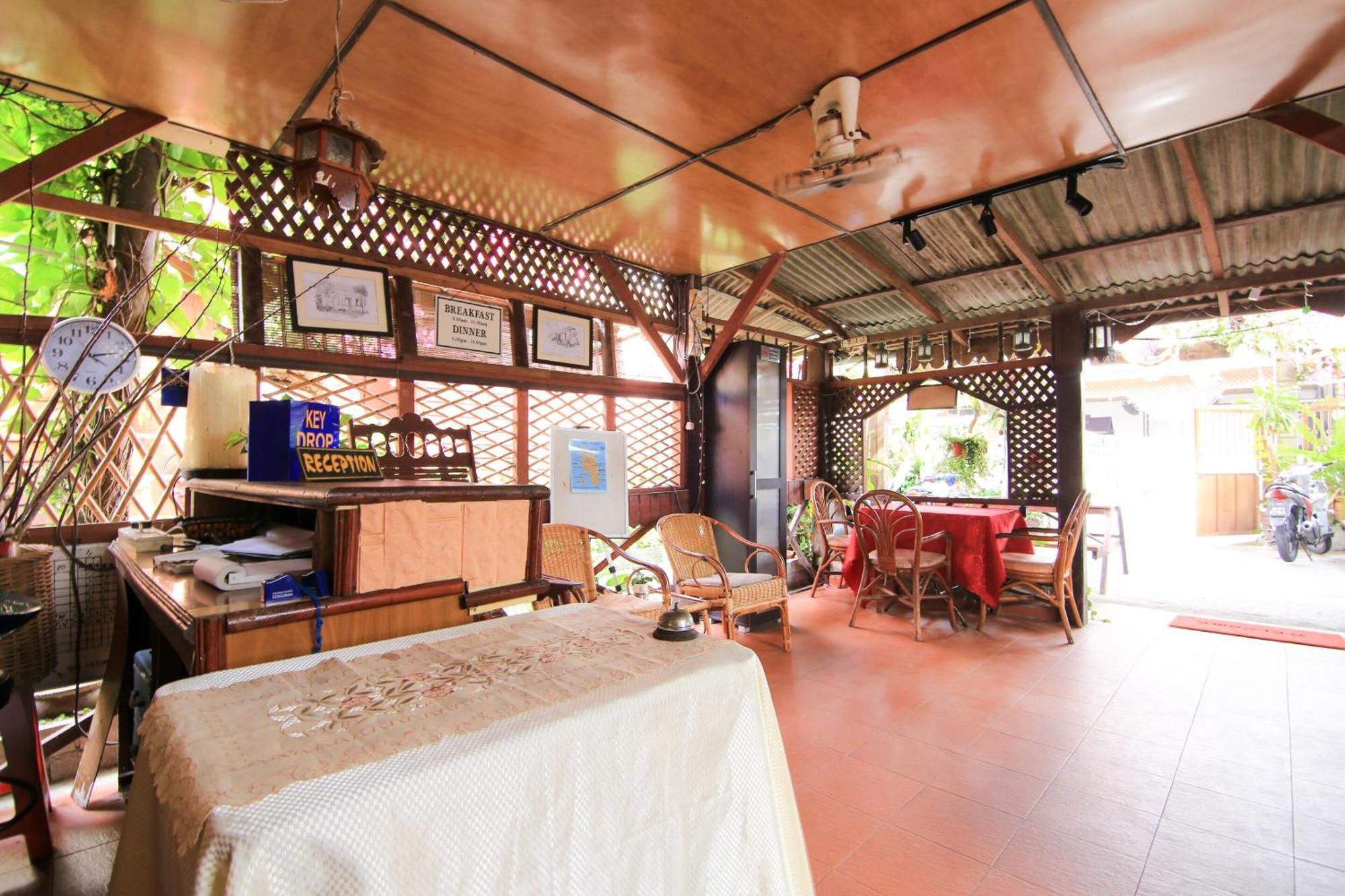Ombak Inn Chalet Kampung Teluk Nipah Exterior foto
